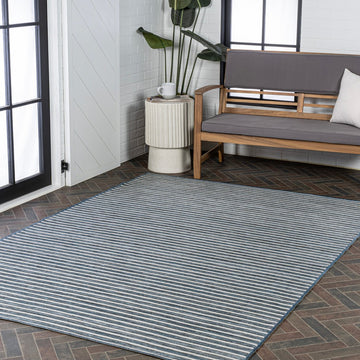 Damon Classic Coastal Pinstripe Reversible Machine-Washable Indoor/Outdoor Area Rug
